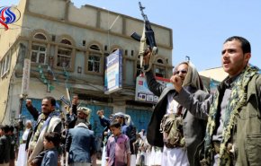 سخنگوی ارتش یمن: هلاکت بیش از 800 نظامی اشغالگر و مجروحیت 2150 نفر دیگر طی 12 روز/  غرب یمن به باتلاق بزرگی برای متجاوزان و مزدوران تبدیل شده است