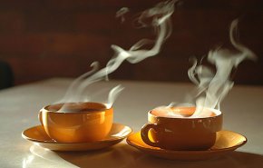  تعرّف على أضرار شرب الشاي بعد الأكل وتأثيرها على صحتك!