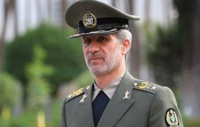 وزير الدفاع الايراني: سنتخطى ظروف الحظر بسرعة