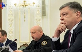 قصد اوکراین برای اعلام «وضعیت نظامی» در کشور به‌دلیل تنش با روسیه