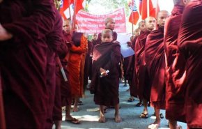 تظاهرة البوذيين المتشددين في ميانمار ضد إعادة الروهينغا  