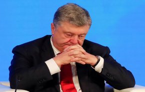 الرئيس الأوكراني يفرض قيودا على المواطنين الروس في بلاده