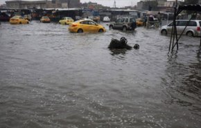 شاهد.. الأمطار تغرق الموصل ومخاوف من إنهيار السد 