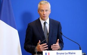 وزير مالية فرنسا يؤيد خفض الضرائب لإرضاء 