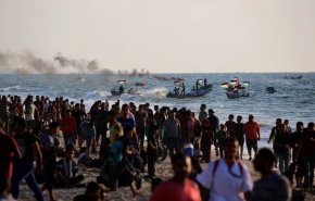 شاهد..الاحتلال يهاجم المسير البحري الـ 18 في غزة
