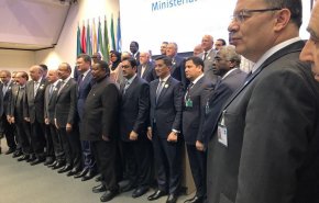 عکس یادگاری پنجمین نشست مشترک وزیران نفت و انرژی اوپک و غیراوپک 