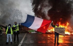 باريس تحترق.. شاهد اعنف المواجهات بين الشرطة الفرنسية والمتظاهرين