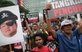 راهپیمائی  مسلمانان مالزی برای دفاع از حقوق خود