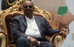 الحزب الحاكم في السودان يوجه باتخاذ تدابير عاجلة لتوفير الوقود والخبز 