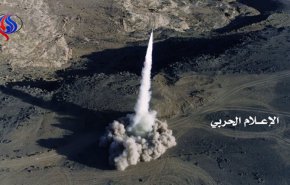 پاسخ ارتش یمن به حملات ائتلاف سعودی/ شلیک 4 موشک «زلزال یک» به محل تجمع مزدوران در جیزان