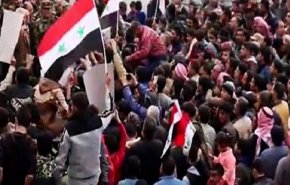 احتجاجات أهالي دير الزور تنديداً بتهديدات تركيا بشنّ عدوان على ارضهم