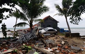 ارتفاع حصيلة ضحايا تسونامي إندونيسيا إلى 429 قتيلا و1400 مصاب