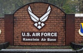 ترامب يزور القاعدة الجوية الأمريكية في ألمانيا

