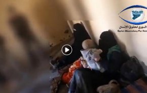 بازجویی از دو زن داعشی روسی که از شرق فرات گریخته اند +فیلم