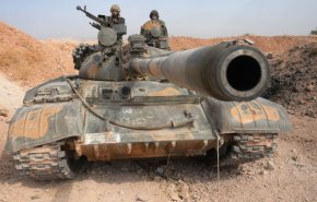 بالصور.. دبابات الجيش السوري تسير لملاقاة دبابات ليوبارد التركية