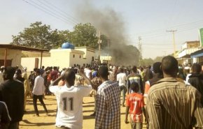 ادامه اعتراض‌ها در سودان و دعوت رئیس‌جمهور از معارضان برای گفت‌وگو
