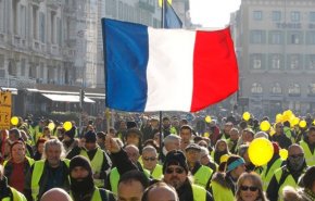 برخی معترضان فرانسوی به تلاش برای کودتا متهم شدند!