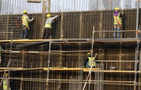 السعودية تبدأ إخراج العمالة الوافدة من 5 قطاعات جديدة