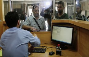 حماس : قرار السلطة سحب موظفيها من المعابر تنفيذا لصفقة ترامب
