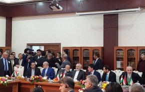 ظریف: تحریم‌ها تاثیری در تعاملات اقتصادی با اقلیم کردستان نخواهد داشت/ نیچروان بارزانی: کلمه‌ای برای سپاسگزاری از ایران نمی یابم