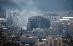 طيران العدوان يقصف احياء سكنية في العاصمة صنعاء 