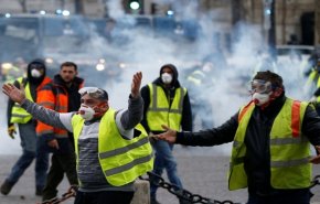 فرنسا.. اعتقال المئات مع بدء احتجاجات «السترات الصفراء» العاشرة