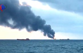 آتش گرفتن دو کشتی در نزدیکي کریمه/ 10 ملوان کشته شدند