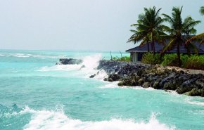 مياه المالديف تبتلع السياح