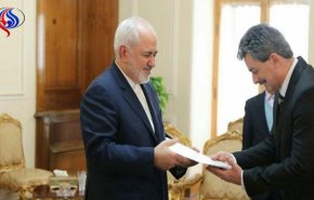سفیر جدید ترکیه در تهران رونوشت استوارنامه‌اش را تقدیم ظریف کرد