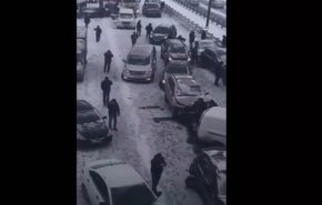 بالفيديو.. تصادم أكثر من 50 مركبة في موسكو..والسبب؟