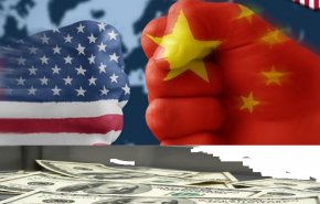هبوط الدولار بسبب الحرب التجارية بين أميركا والصين 
