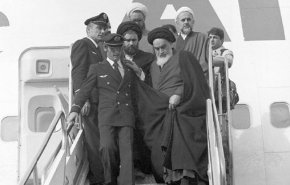في الذكرى الـ 40 لانتصار الثورة الاسلامية..وطأت اقدام الامام الخميني (قدس) تراب الوطن فاندحر الشاه