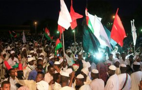 تظاهرات جديدة في السودان والشرطة تطلق الغاز المسيل للدموع