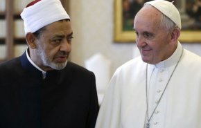 پاپ فرانسیس و شیخ الازهر در ابوظبی امارات دیدار کردند/ سند برادری امضا شد 