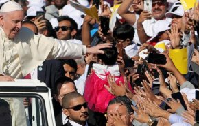الإمارات تزور عدد المشاركين في قداس البابا