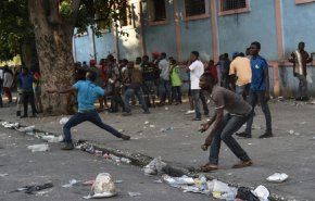 احتجاجات على التضخم في هايتي تطالب برحيل الرئيس+فيديو