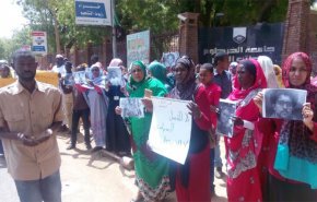  الشرطة السودانية تعتقل عشرات النساء بأم درمان