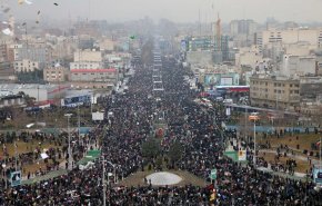 شاهد..هكذا أحيا ملايين الايرانيين ذكرى انتصار ثورتهم