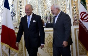 ظريف يقترح اجراء التبادل التجاري بين ايران ولبنان بالعملة الوطنية
