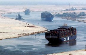 مصر تنفي منع عبور سفن النفط إلى سوريا عبر قناة السويس