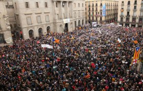 احتجاجات حاشدة فى شوارع برشلونة
