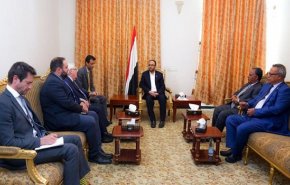 الرئيس اليمني يؤكد على دعم خطوات إعادة الانتشار في الحديدة
