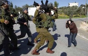 مجری تلویزیون رژیم صهیونیستی: سربازان اسرائیل حیوان هایی انسان نما هستند