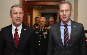 وزيرا دفاع تركيا وأمريكا يبحثان الملف السوري في أنقرة
