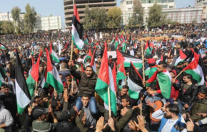 غزة تحشد ضد محمود عباس.. إرحل!