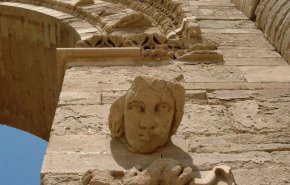 نماینده عراقی: آمریکایی‌ها بسیاری از آثار باستانی عراق را به سرقت برده‌اند