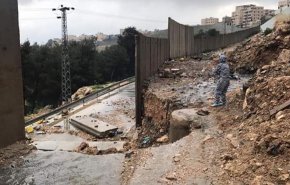 ریزش دیوار حائل صهیونیست ها در کرانه باختری/ کاربران کلام امام را یادآور شدند + تصاویر