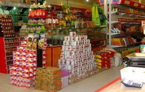 الزراعة الايرانية: السوق فائضة بالمواد الغذائية رغم الحظر