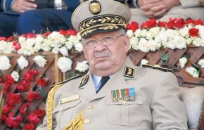 الجيش الجزائري: لن نسمح بعودة البلاد لحقبة 'سفك الدماء'