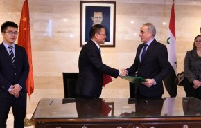 السفير الصيني يحمل هدية ثمينة لسوريا .. ما هي؟
